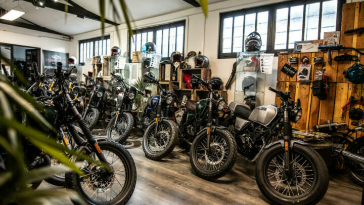 SHOWROOM brixton bx 125 moto scrambler permis a